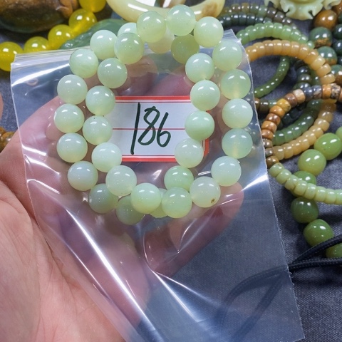 未镶嵌蛇纹石玉手链