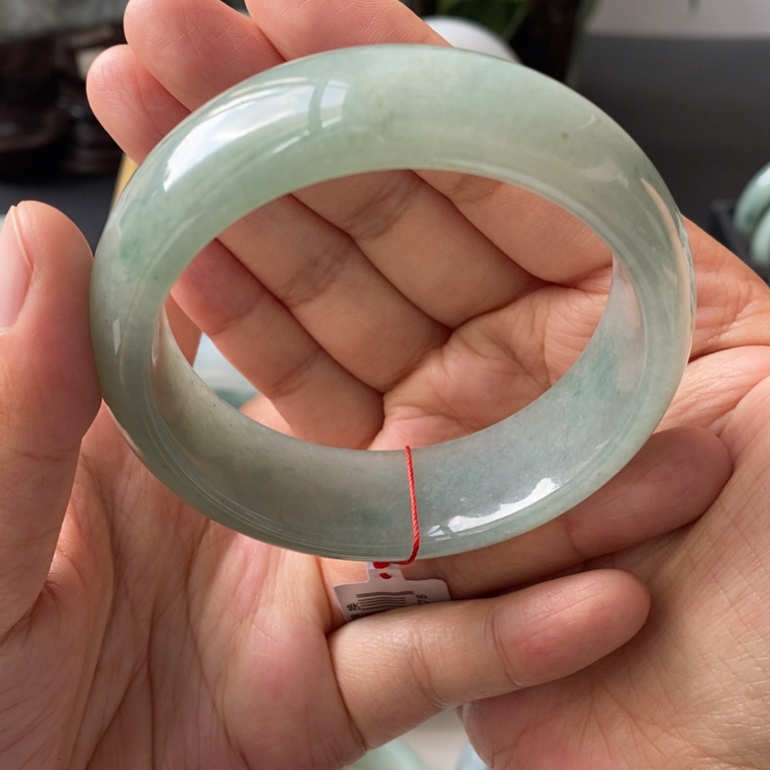 未镶嵌手镯翡翠天然