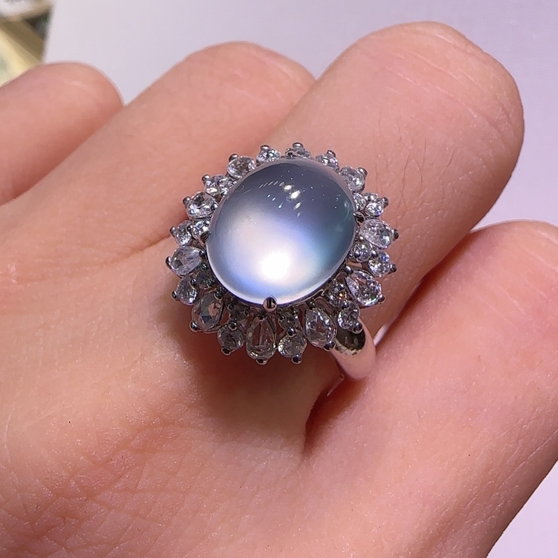 翡翠戒指18K金镶嵌戒指