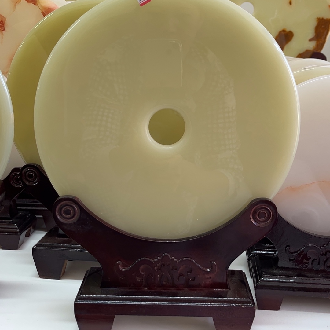 石材手工雕刻天然玉石
