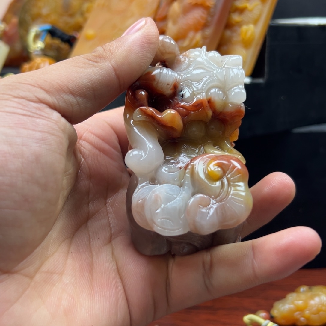 石英质玉（黄龙玉）未镶嵌hly