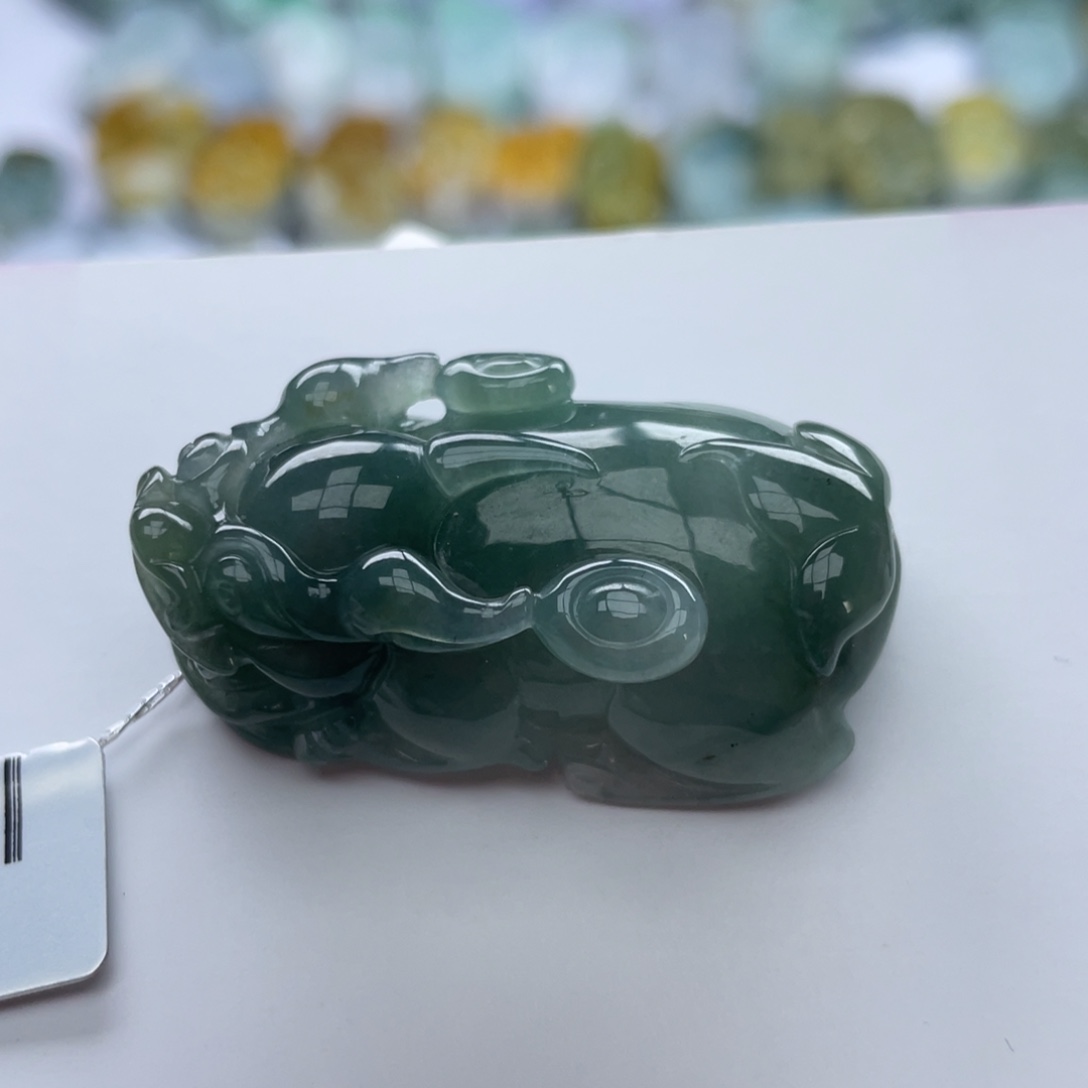 翡翠颈饰未镶嵌东****生貔貅