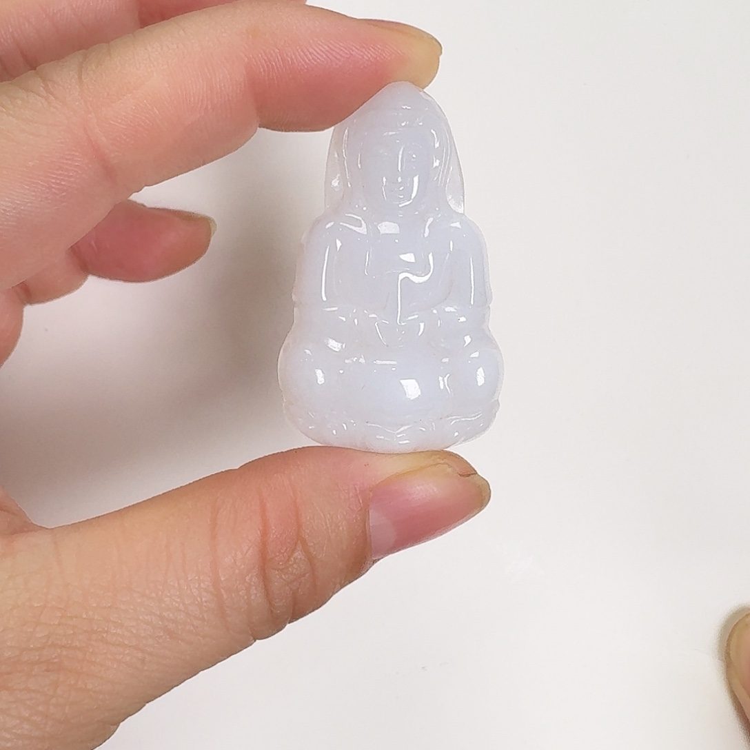 翡翠颈饰未镶嵌小*泥观音