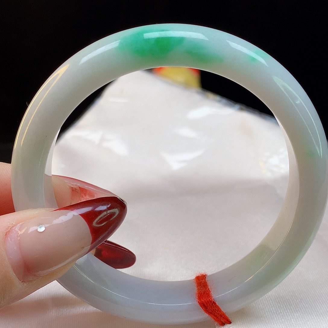 翡翠手镯未镶嵌天然翡翠8260