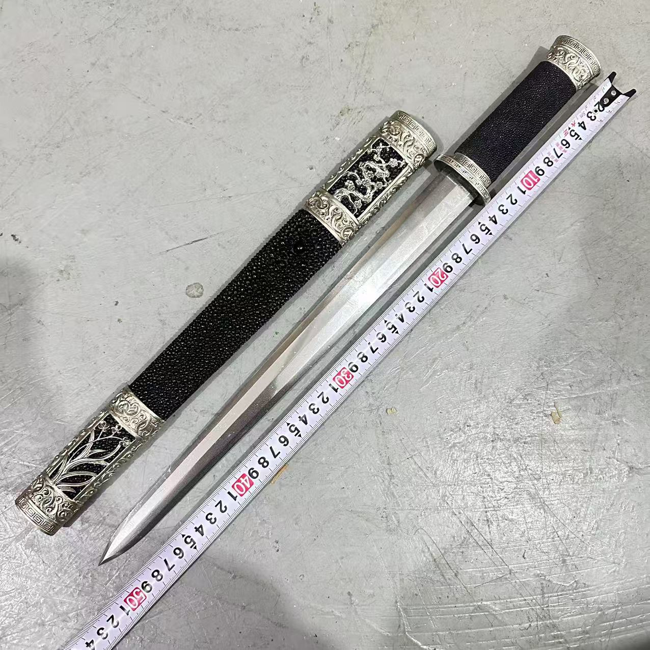 [九剑堂]君子唐剑短剑古法锻造仿古收藏一体龙骨未开刃