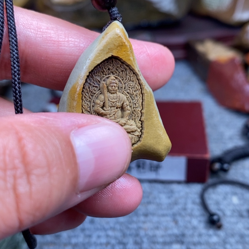 【闪购商品】原石雕刻手把件