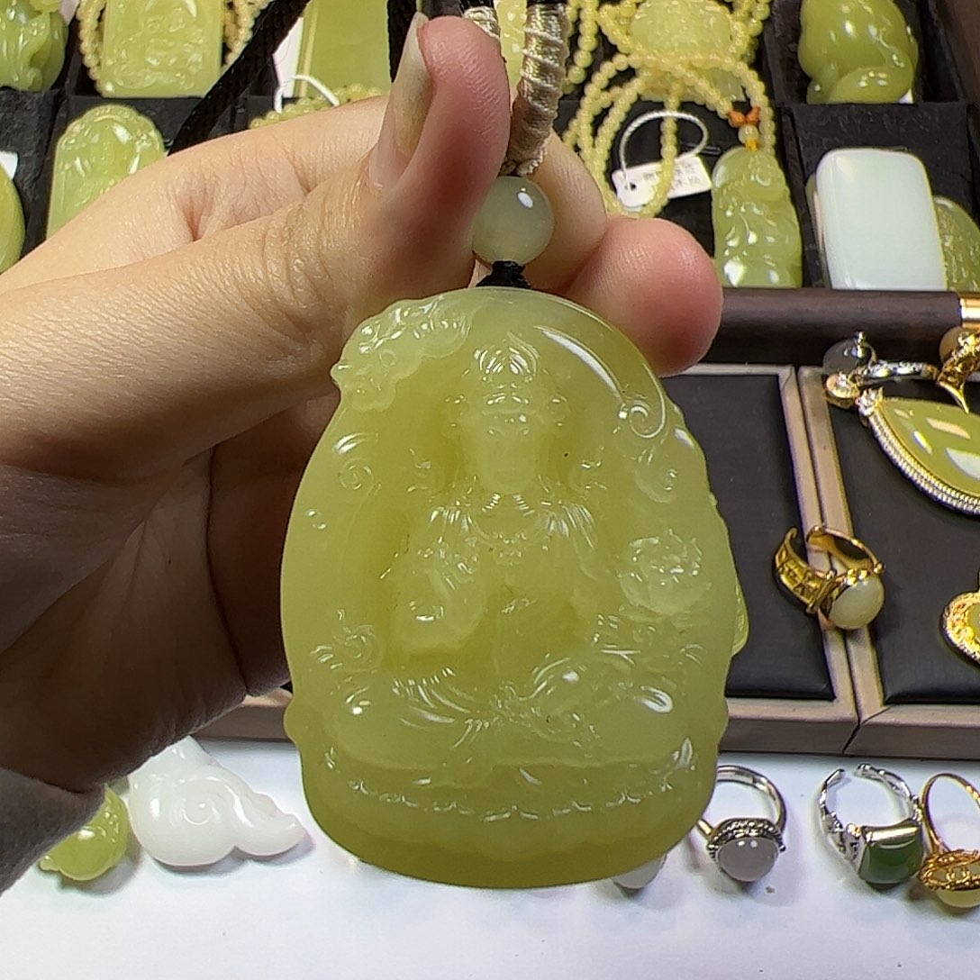 和田玉未镶嵌颈饰