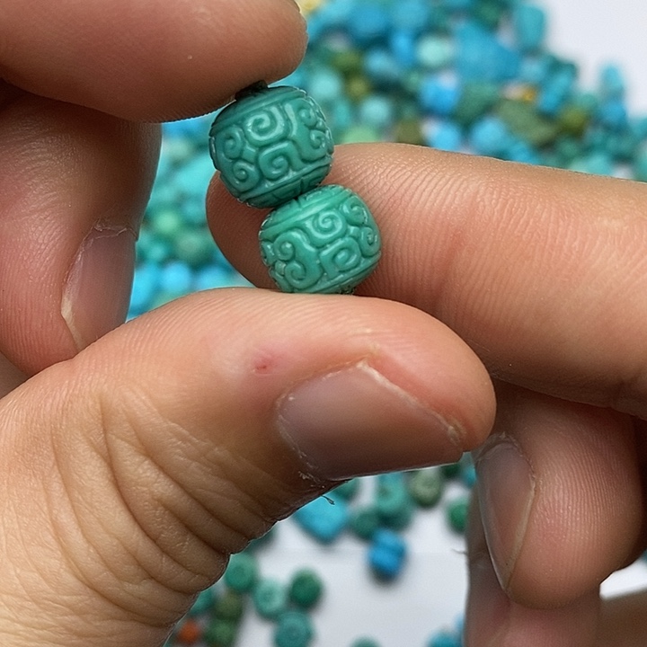 绿松石未镶嵌珠宝奇石