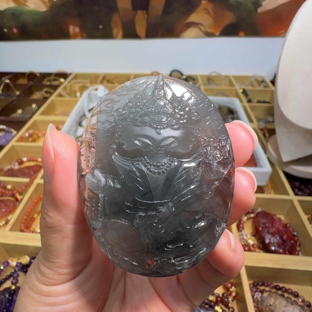 水晶未镶嵌颈饰九尾狐