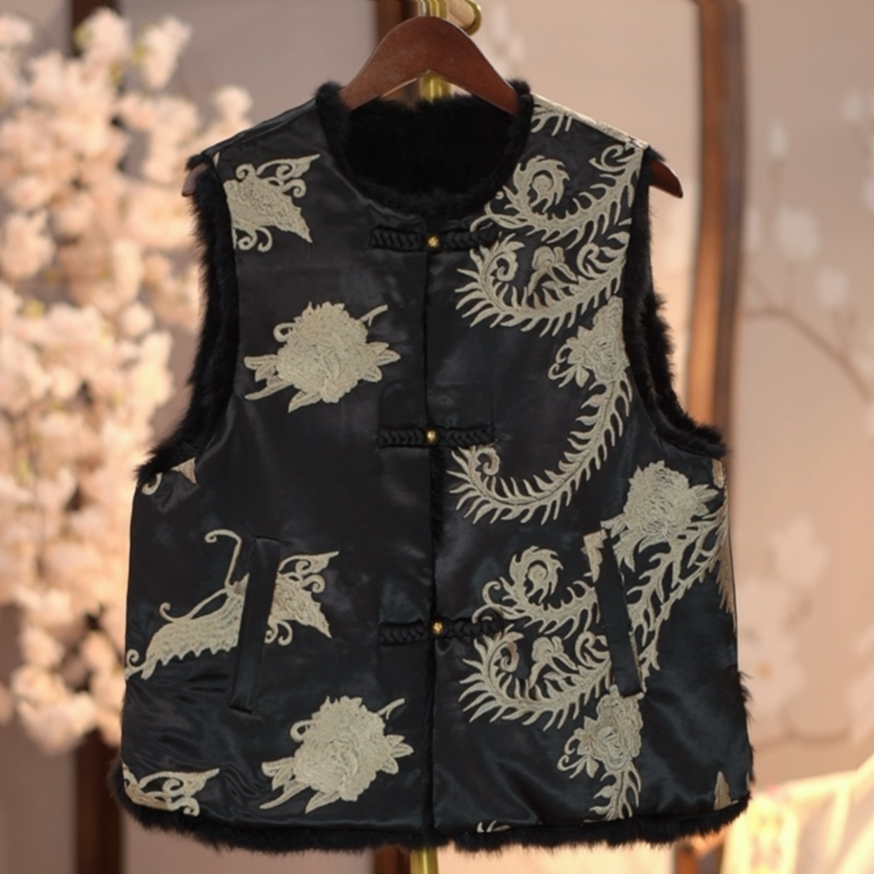 《墨染流年-双面穿》2025新中式国风刺绣女士马甲