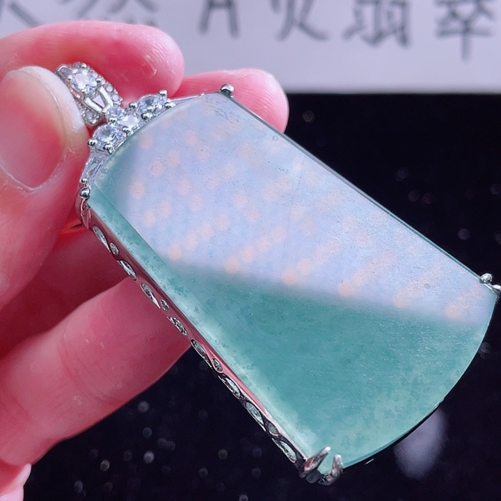 翡翠颈饰未镶嵌9999999999