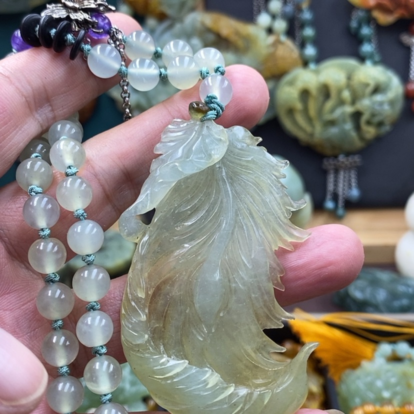 【闪购商品】未镶嵌蛇纹石玉吊坠