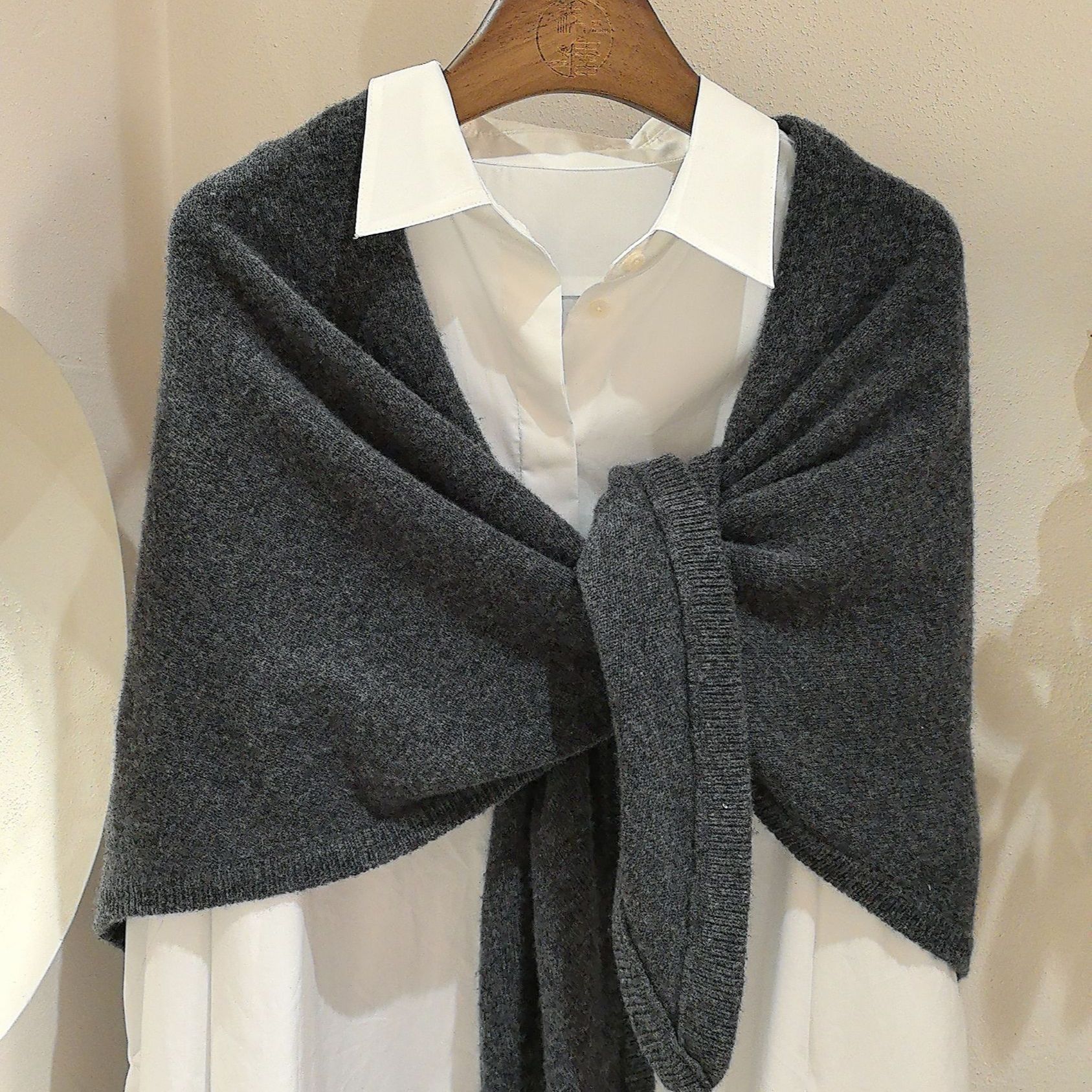 锦唐时尚百搭羊毛披肩