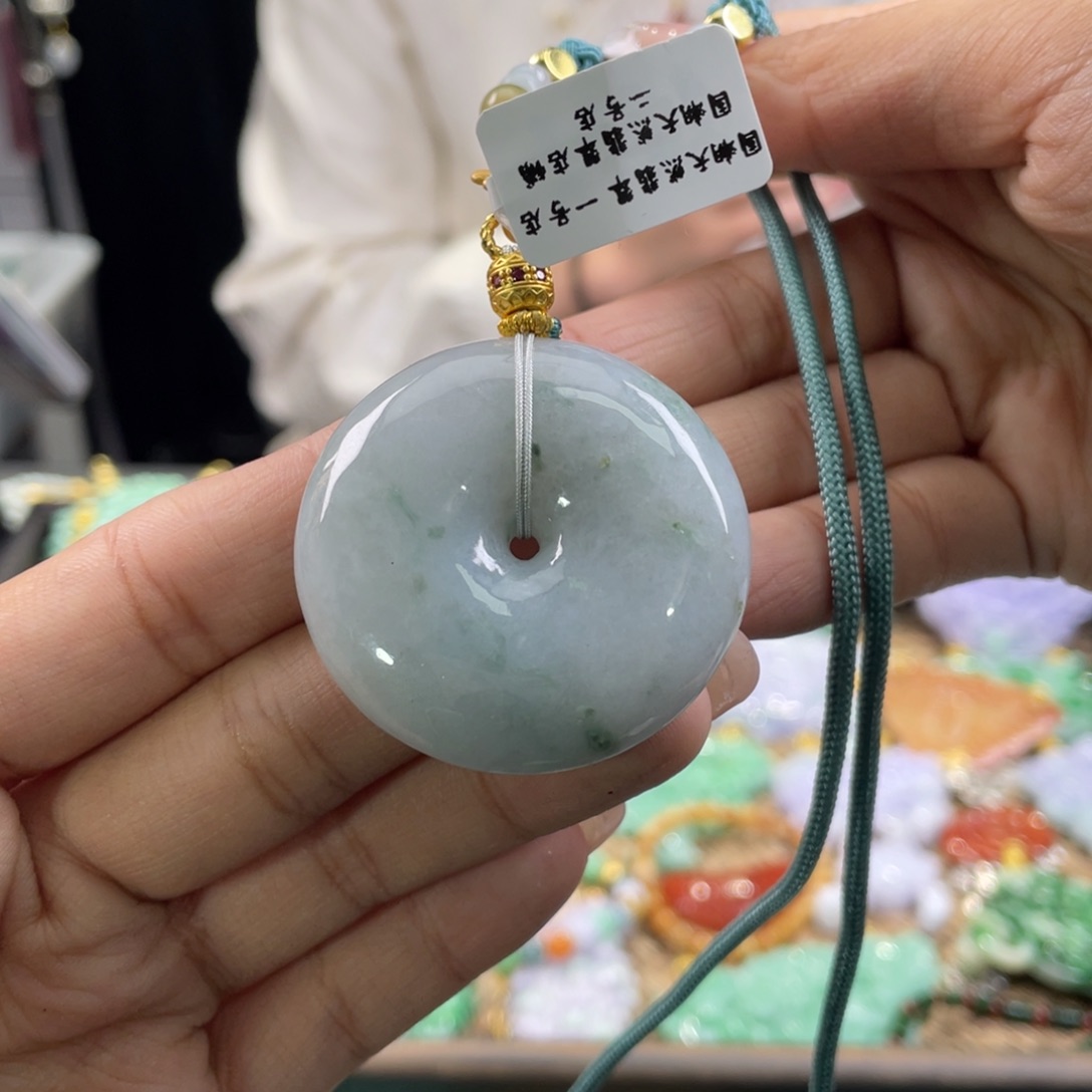 翡翠颈饰未镶嵌代编织