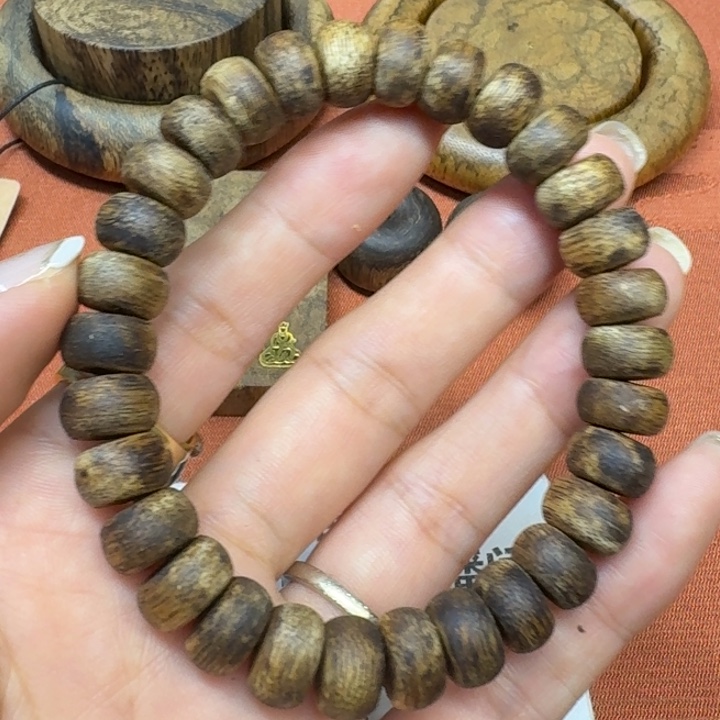 大叶紫檀（黑酸枝木类）