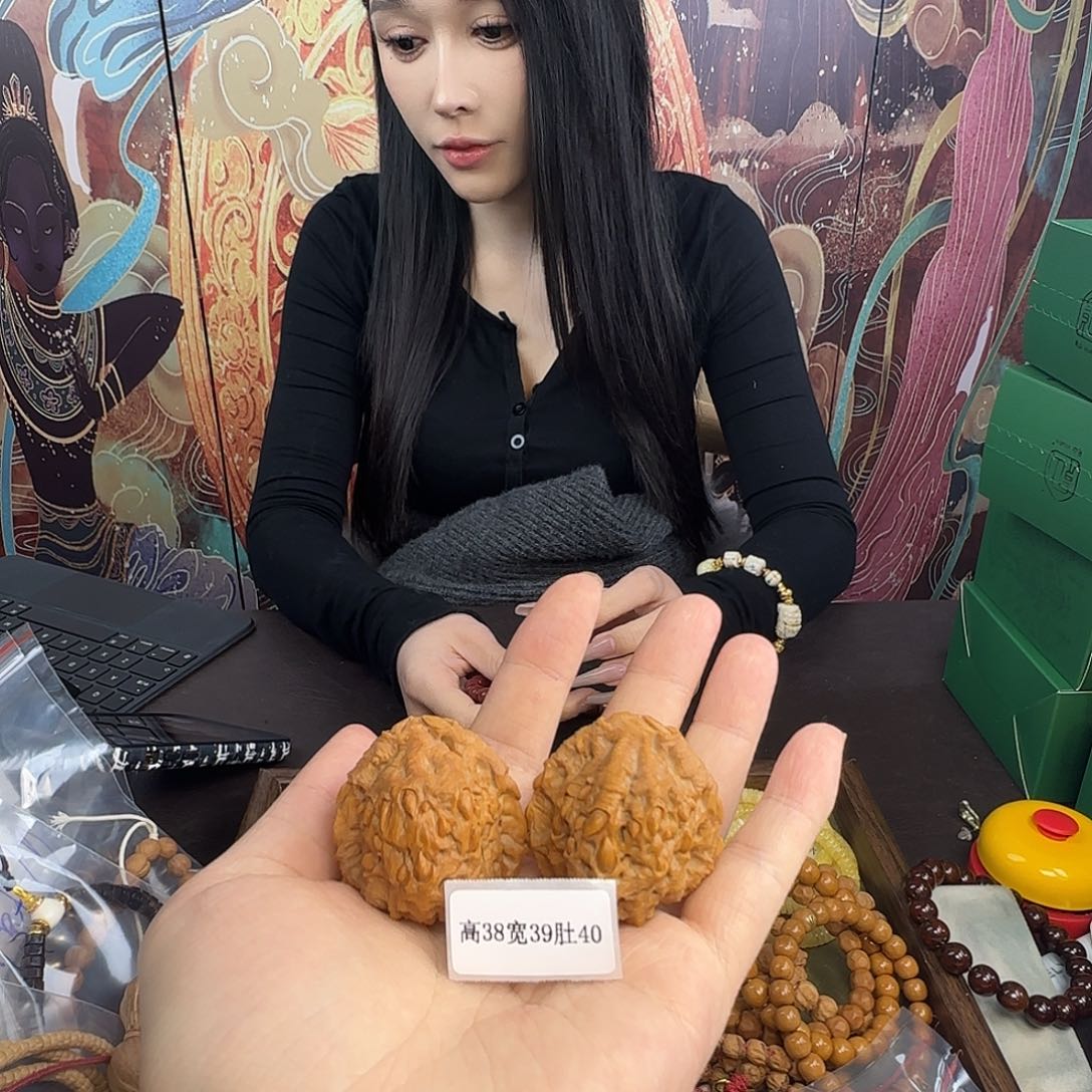 吊坠文玩核桃纯手吞噬