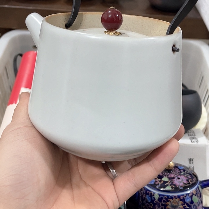 陶瓷茶具全部清清完回家过年