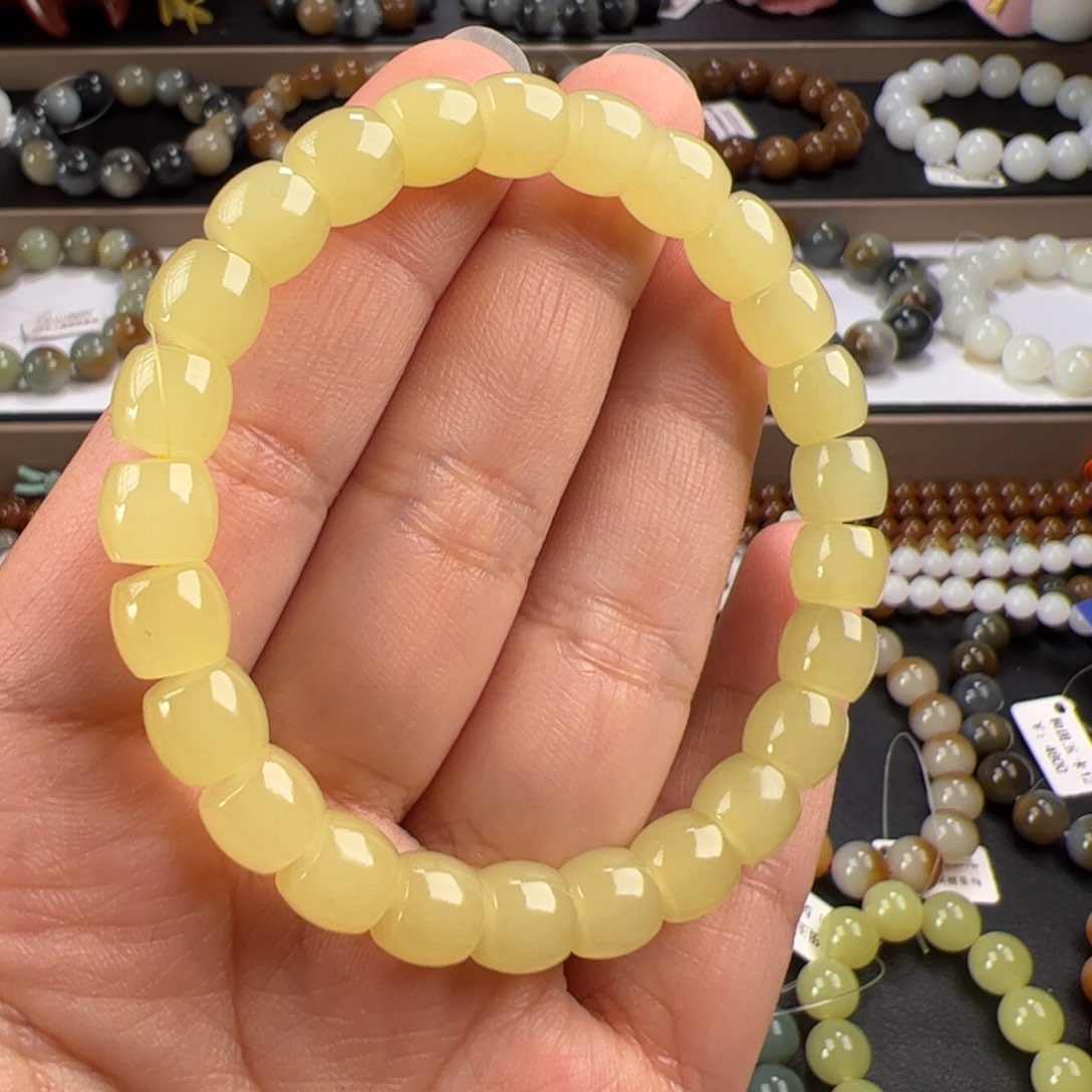 和田玉手链未镶嵌鸡油黄