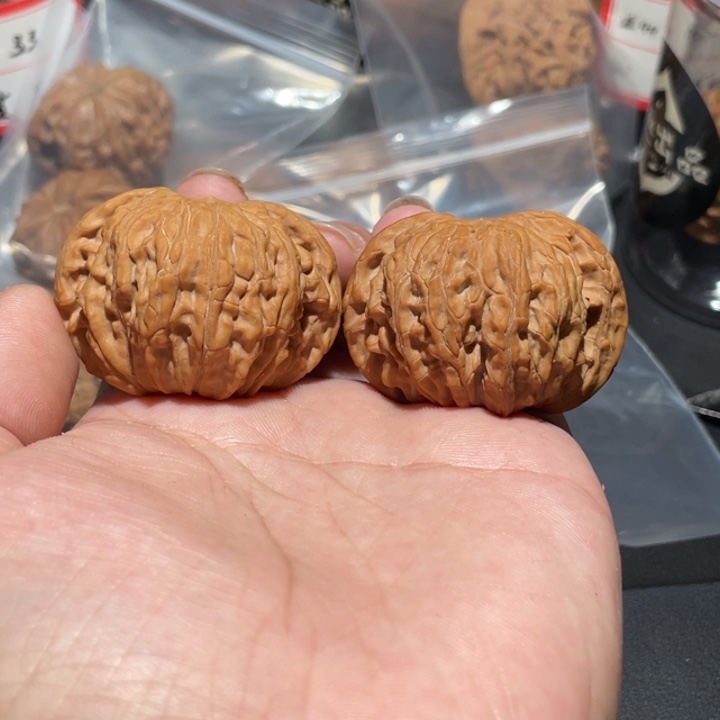 文玩核桃吊坠45正磨全品