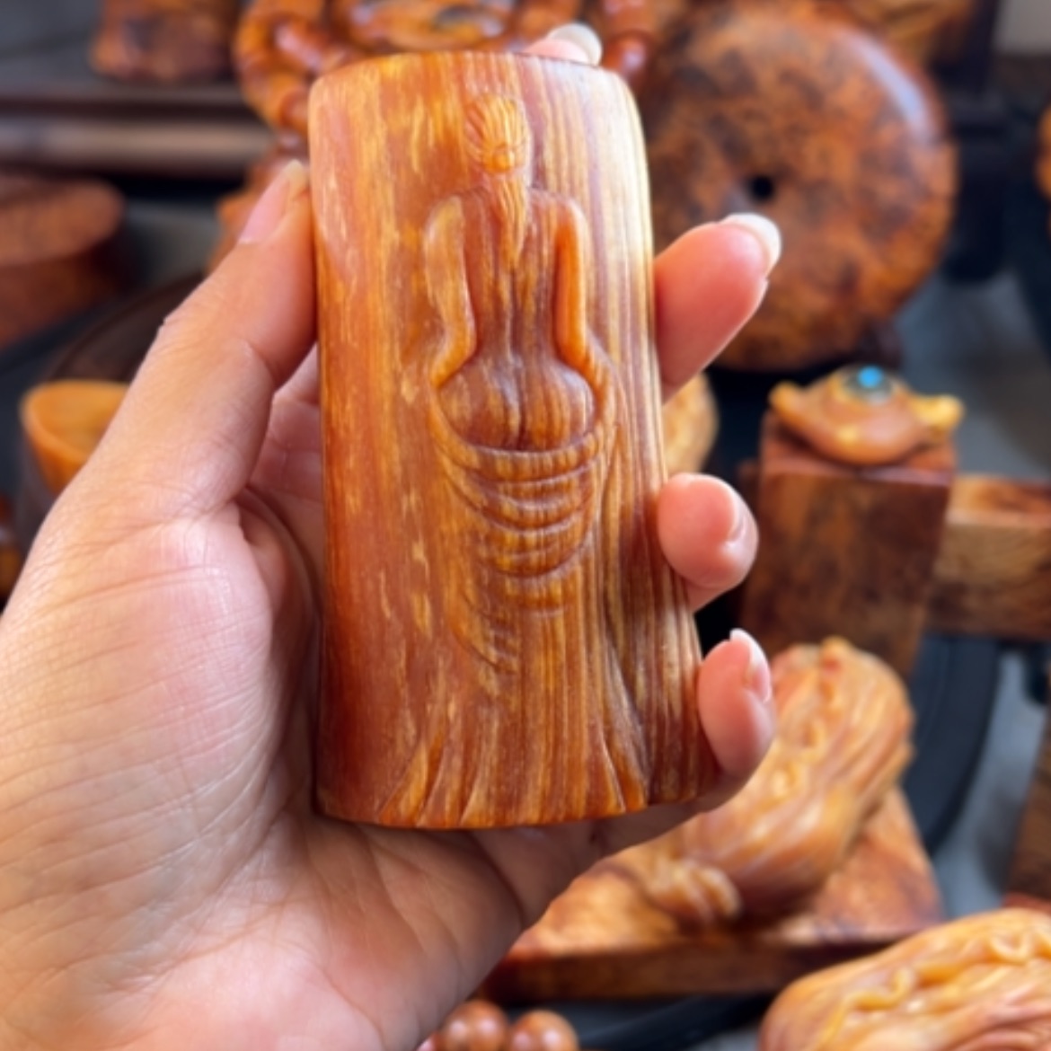 【闪购商品】松木（琥珀木）把件