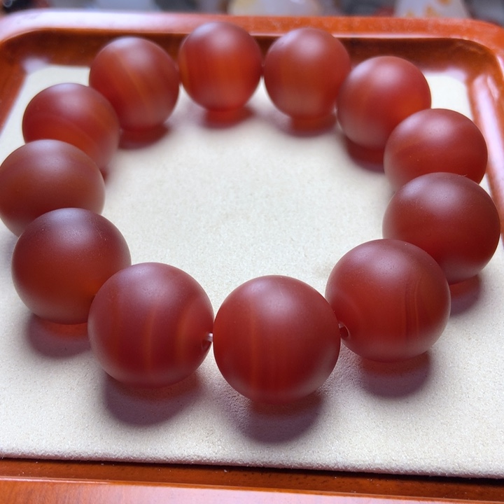 玛瑙/玉髓手串未镶嵌酒红磨砂