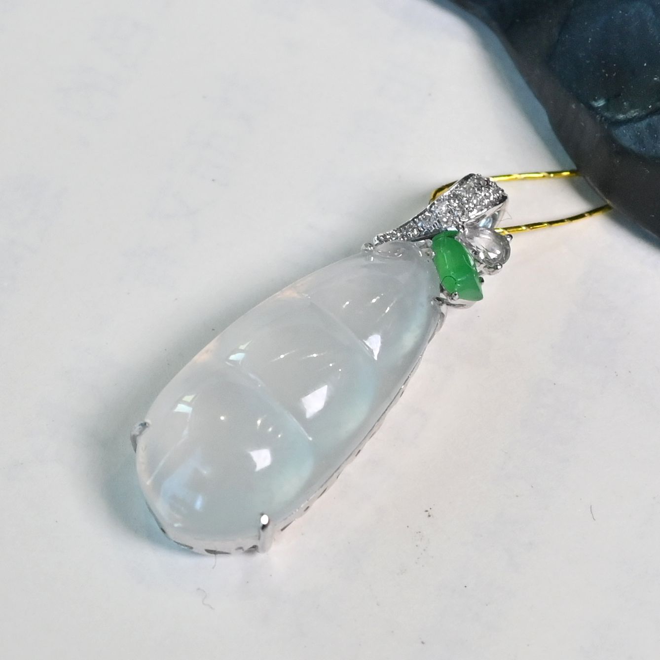 天然缅甸翡翠冰种福豆吊坠18K金扣冰透SC-93