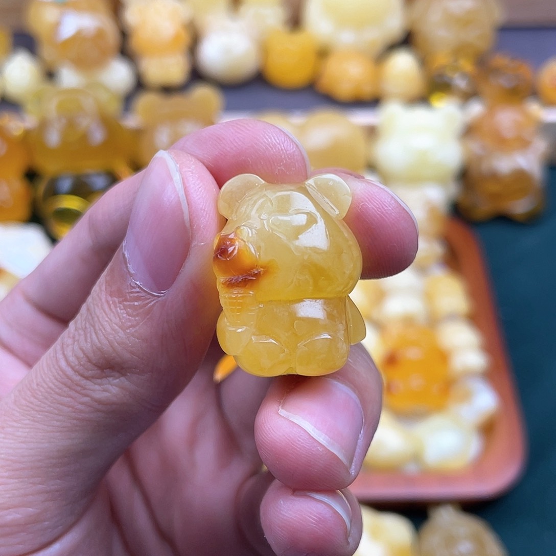 琥珀裸石未镶嵌蜜蜡