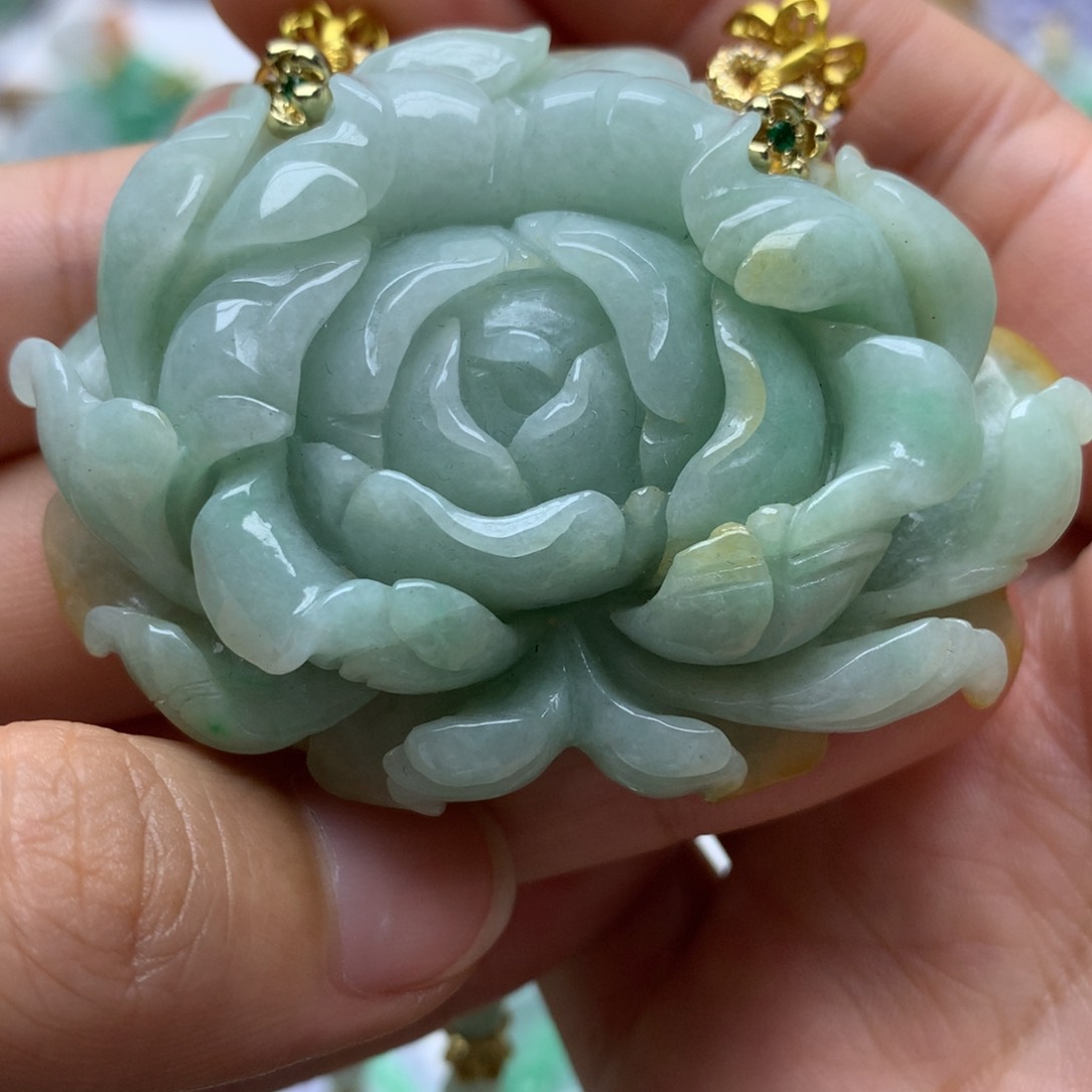 翡翠未镶嵌颈饰翡翠