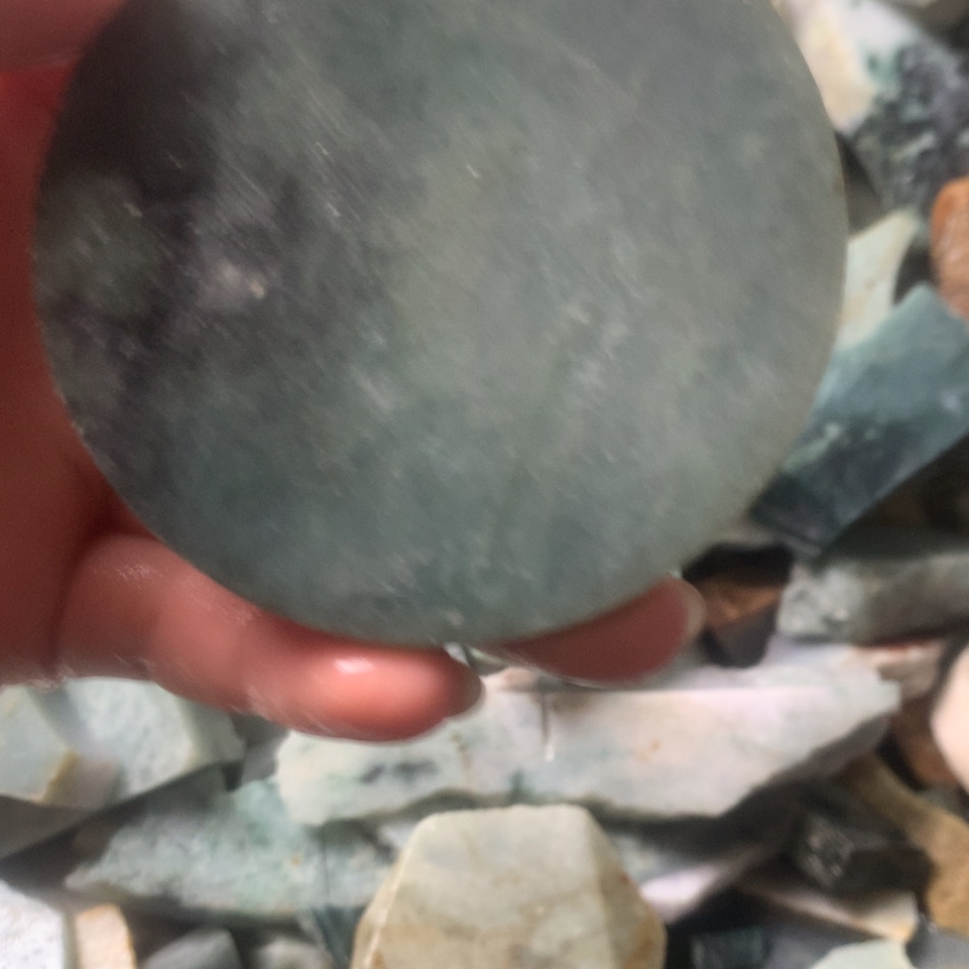 翡翠颈饰未镶嵌缅甸翡翠