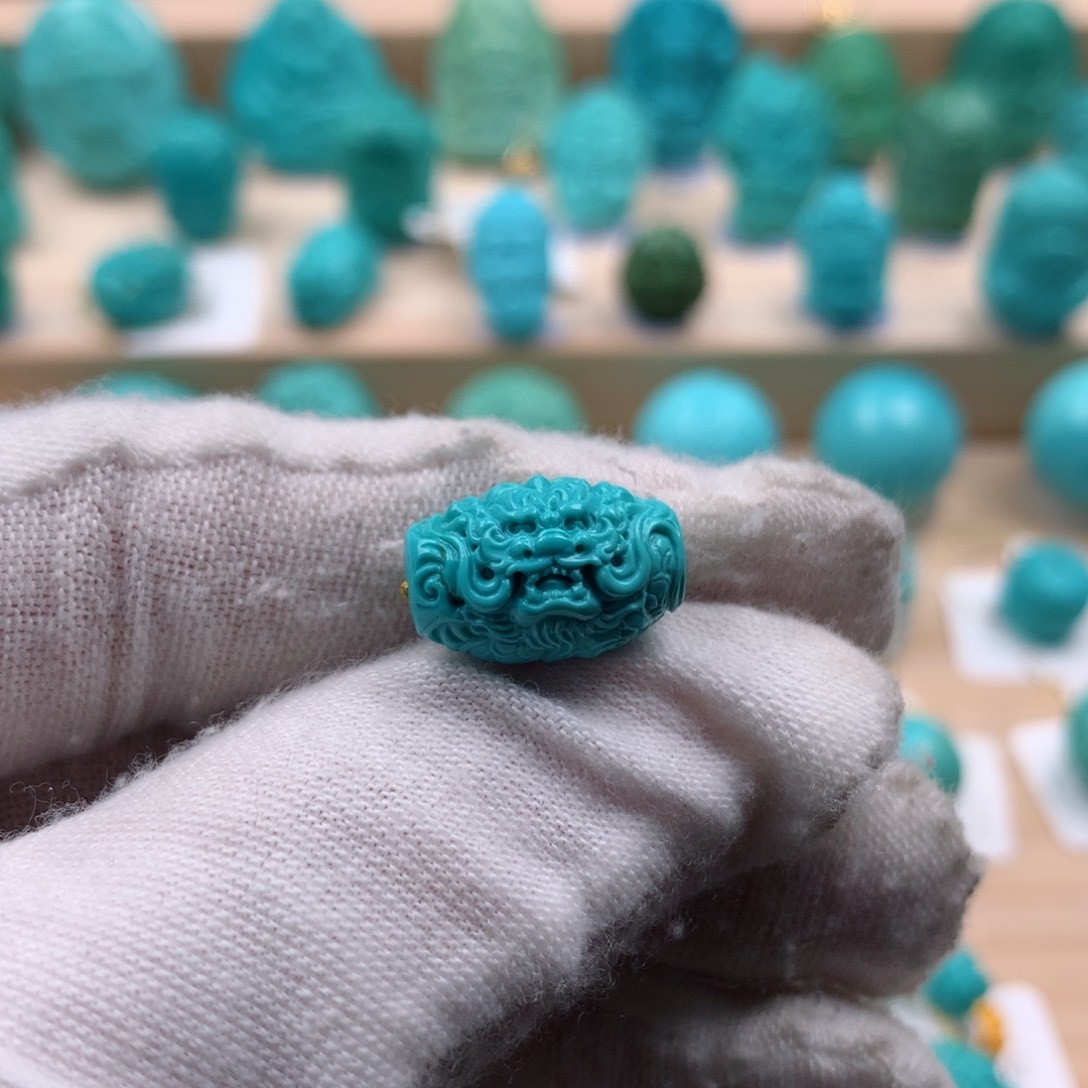 绿松石配饰未镶嵌