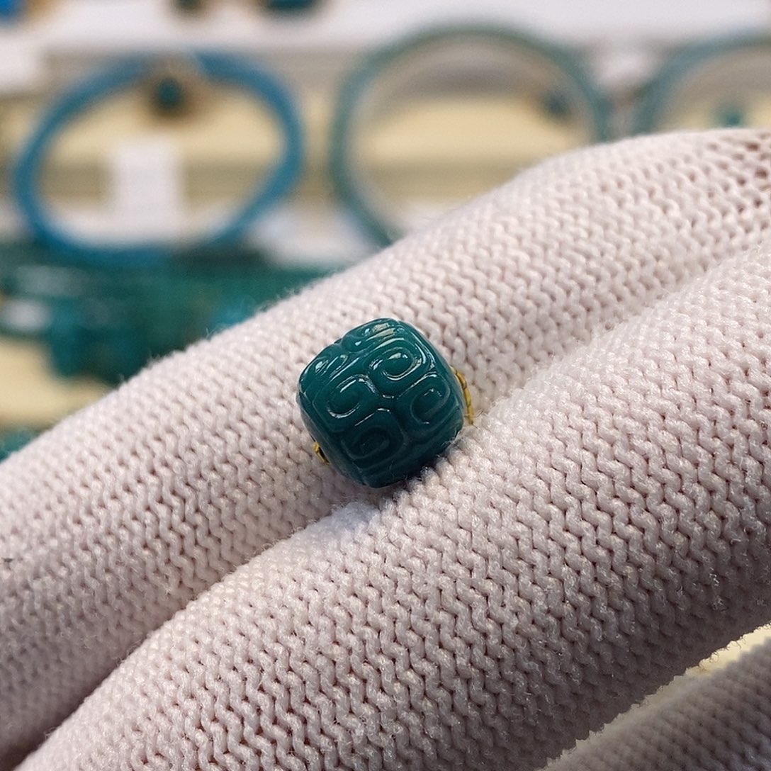 未镶嵌绿松石珠宝奇石李*头Ａ１２８