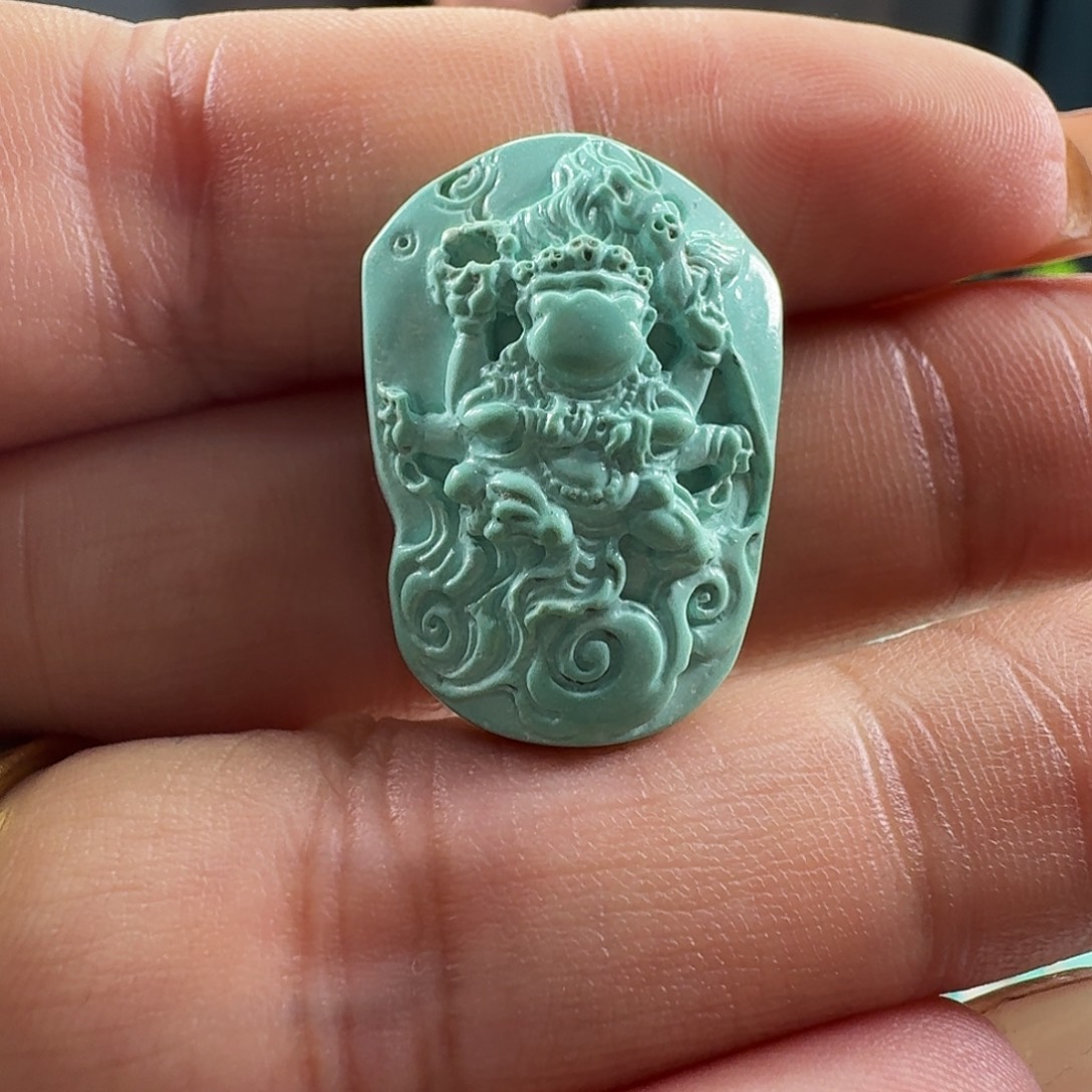 绿松石未镶嵌颈饰