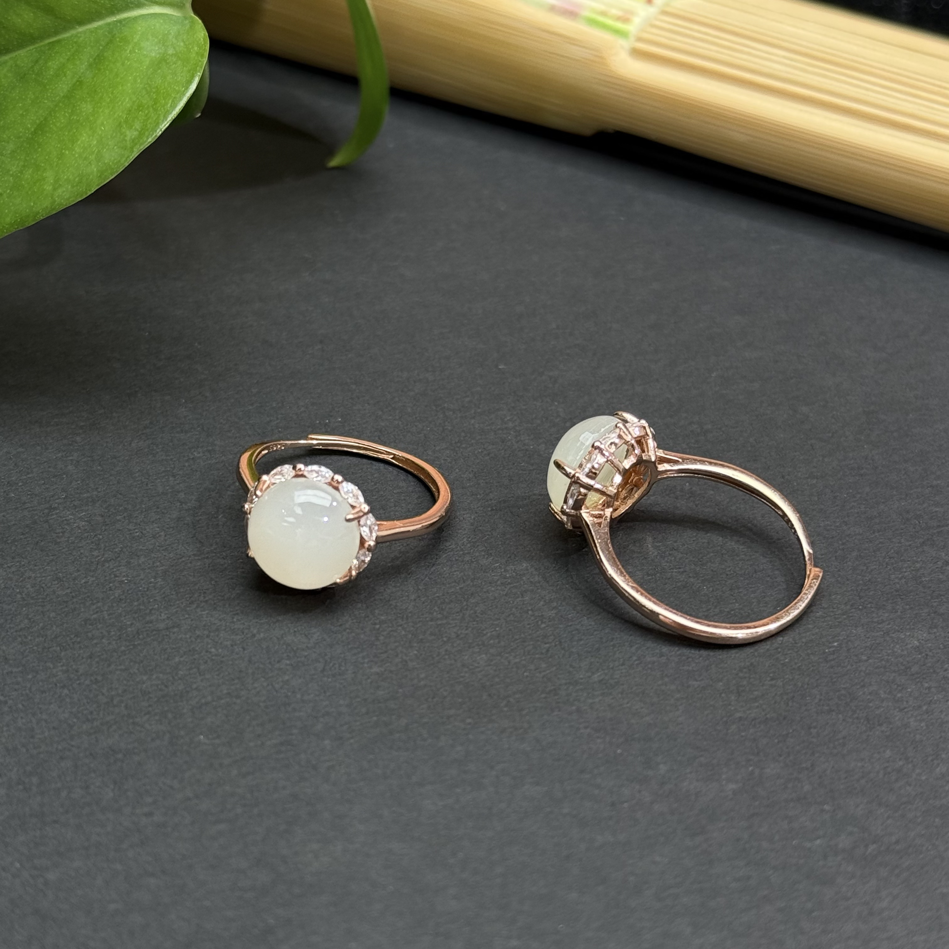 白玉蛋面可调节圈口精致气质百搭时尚指环拍一发一