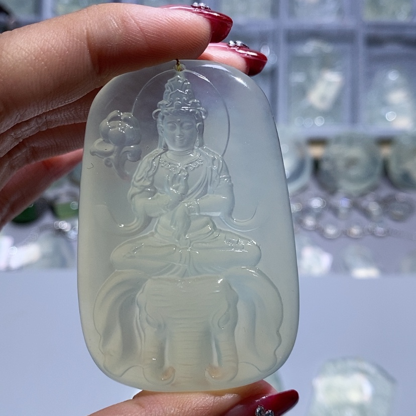 【闪购商品】岫玉颈饰未镶嵌茹*普贤菩萨