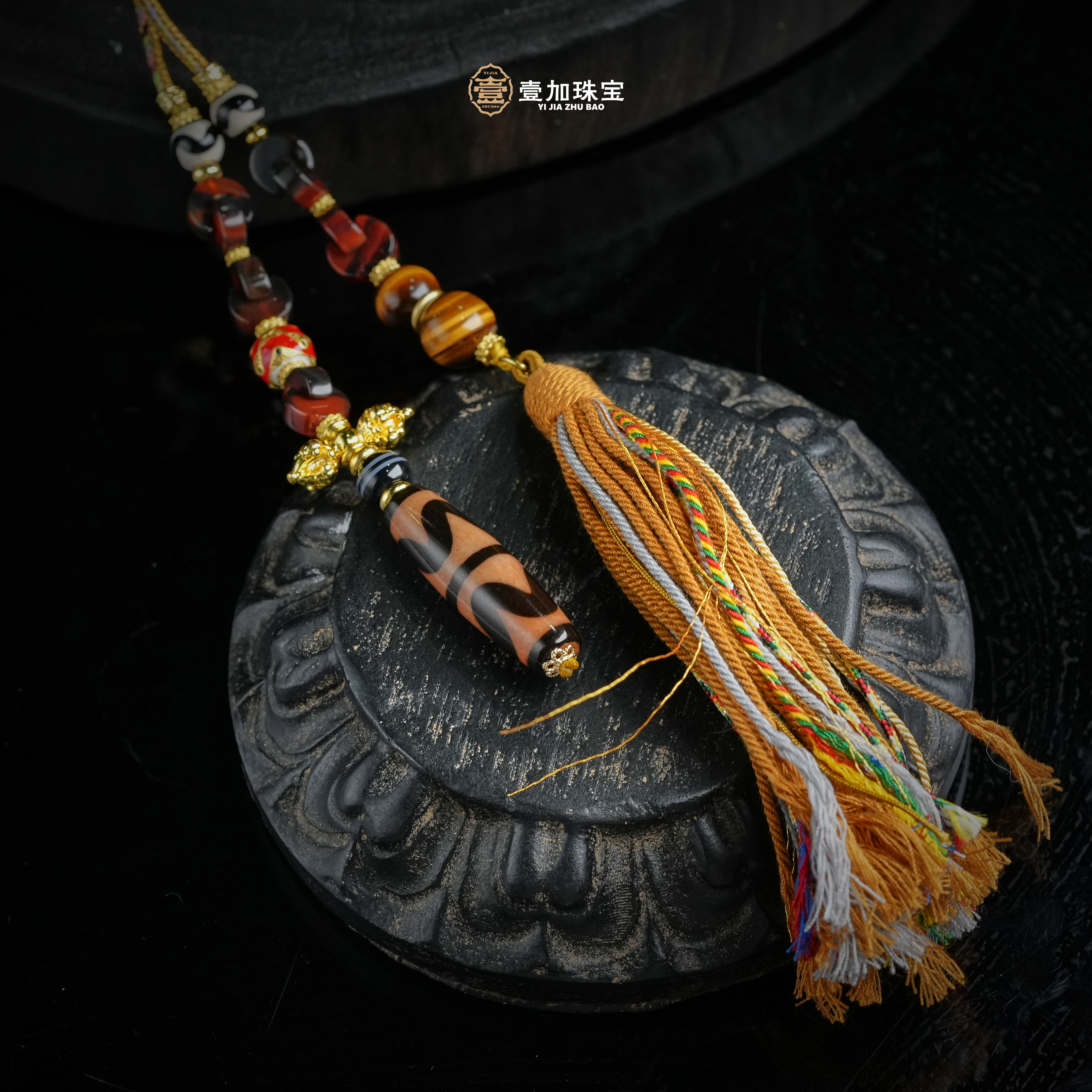 壹加林妹妹 | 玛瑙双牙牙挂件多样性发其一