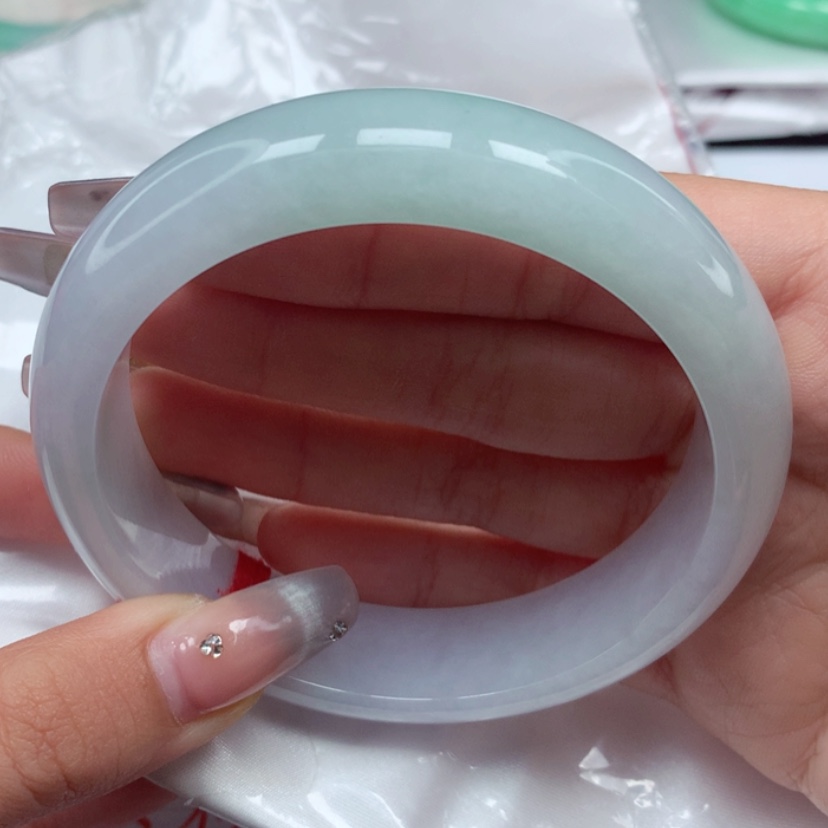 【闪购商品】翡翠手镯未镶嵌62圈