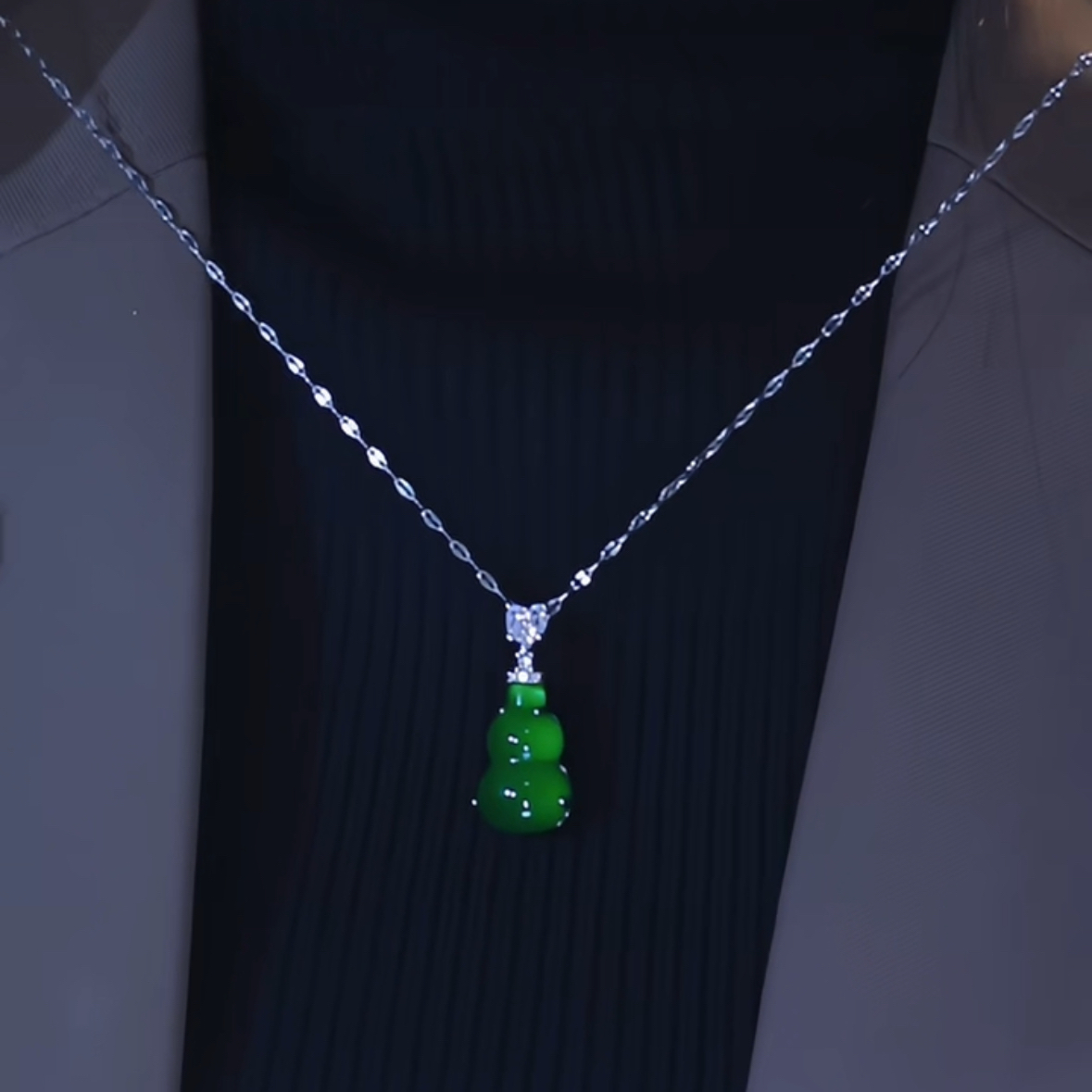 钛钢项链 气质女士绿色葫芦项链轻奢时尚锁骨链精致久戴不掉色