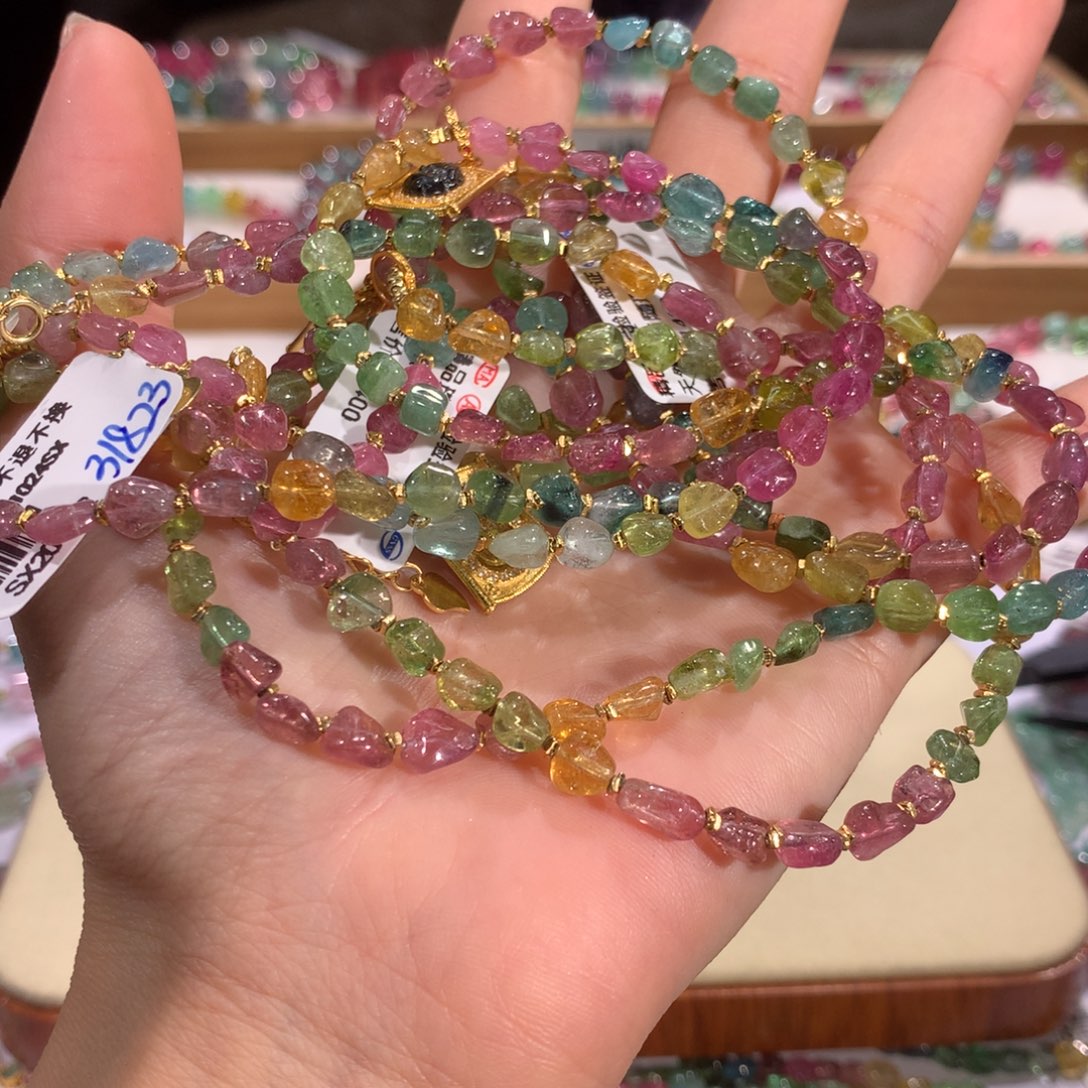 碧玺多样性发货一件未镶嵌