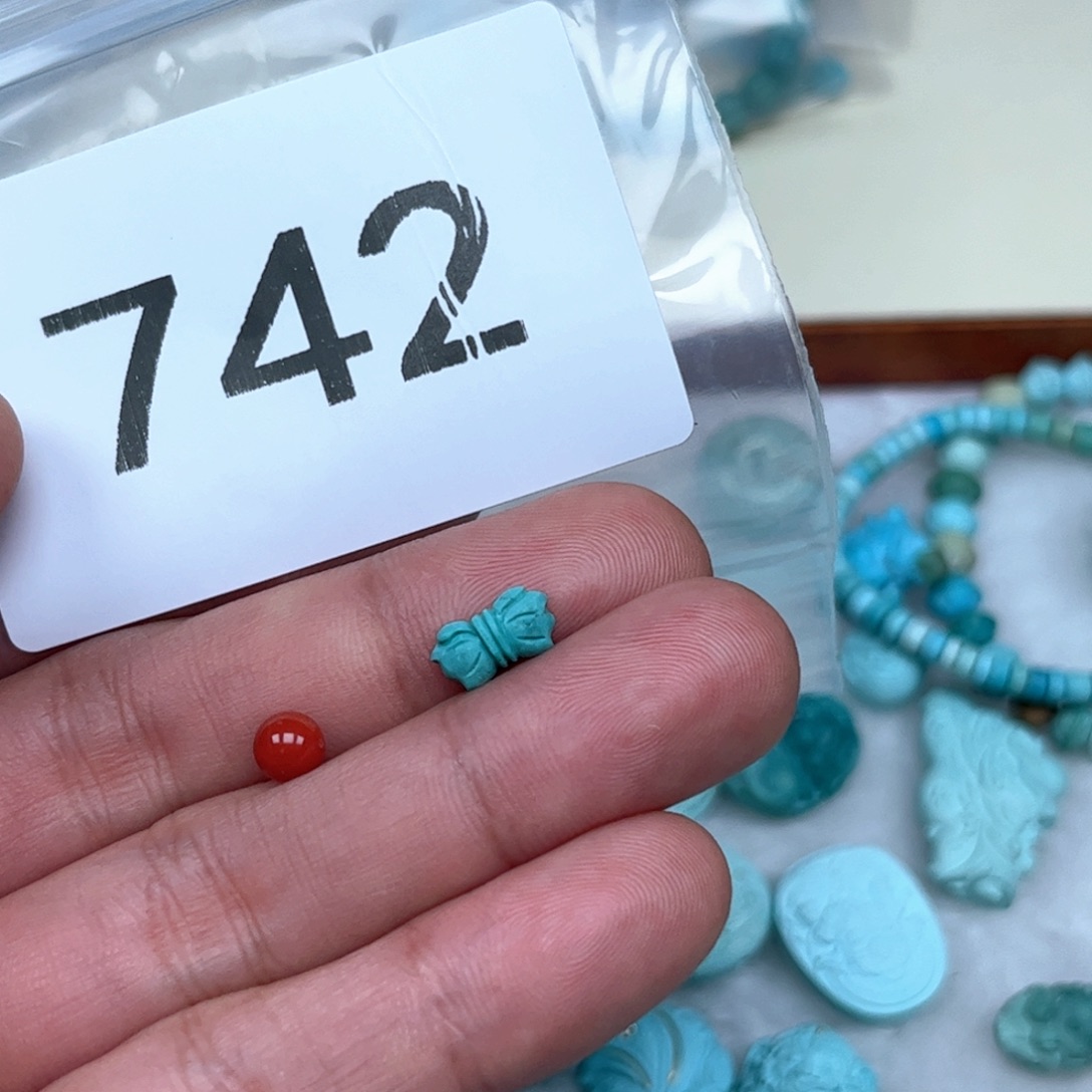 南红玛瑙未镶嵌珠宝奇石