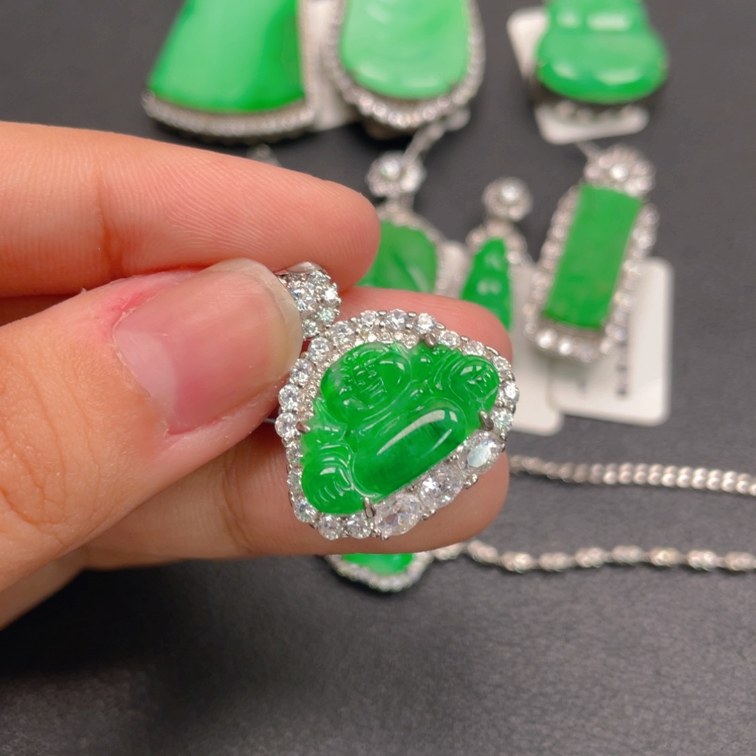 翡翠银S925镶嵌颈饰