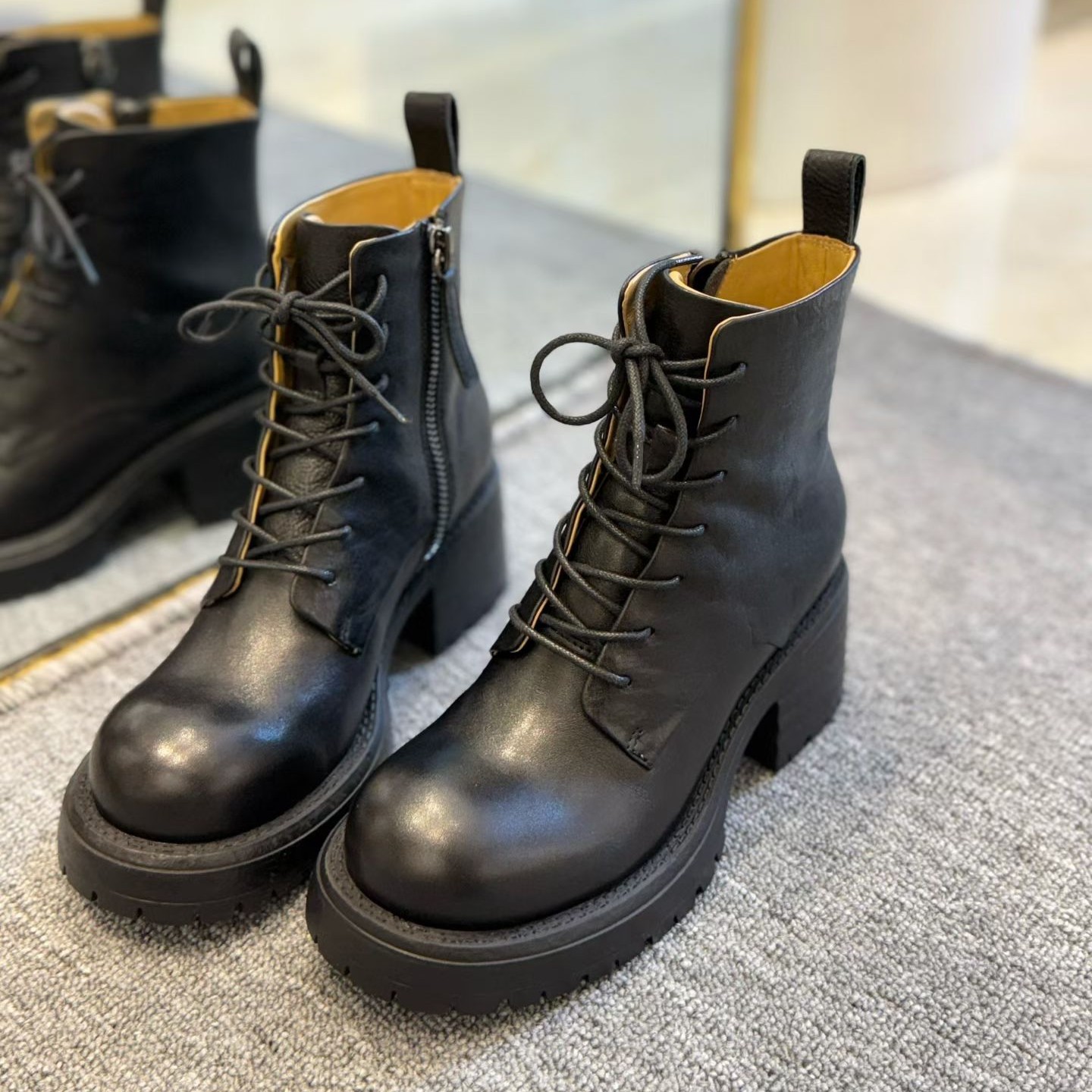 DEEP BREATH深呼吸女鞋 牛皮侧拉链绑带粗跟马丁靴短靴AX15243