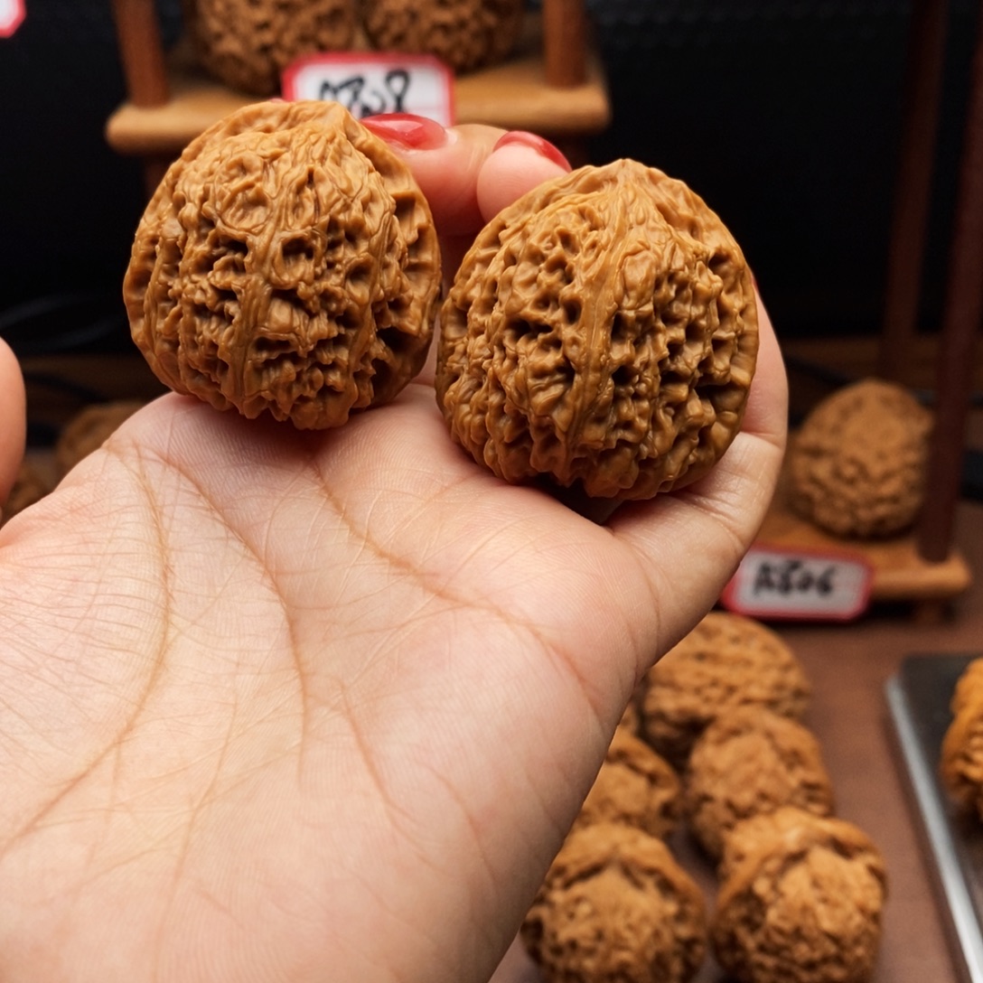 文玩核桃吊坠南疆1