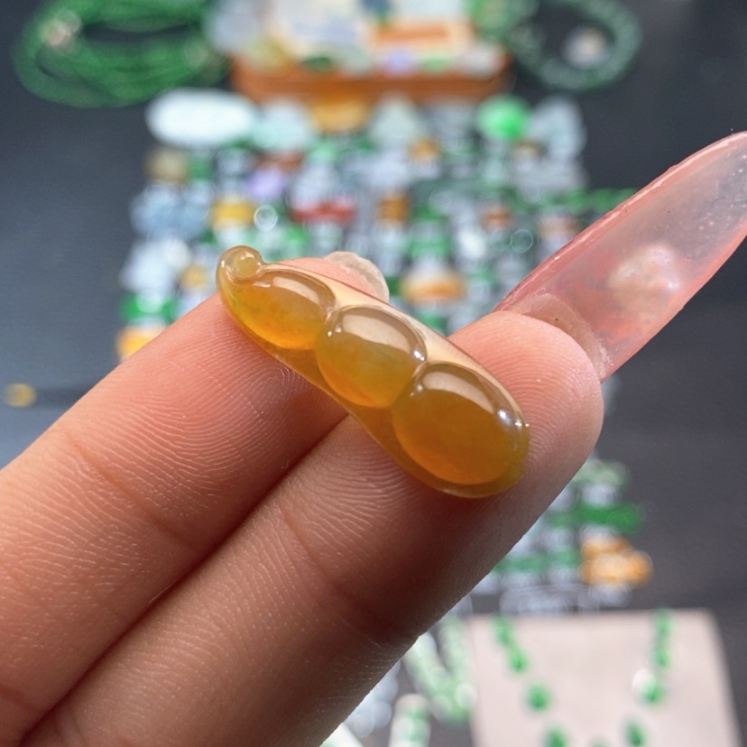 【闪购商品】翡翠挂件未镶嵌豆子