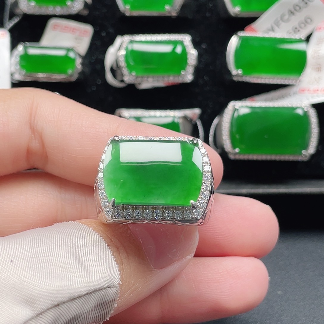 翡翠银S925镶嵌戒指天然A货翡翠没运费险3808