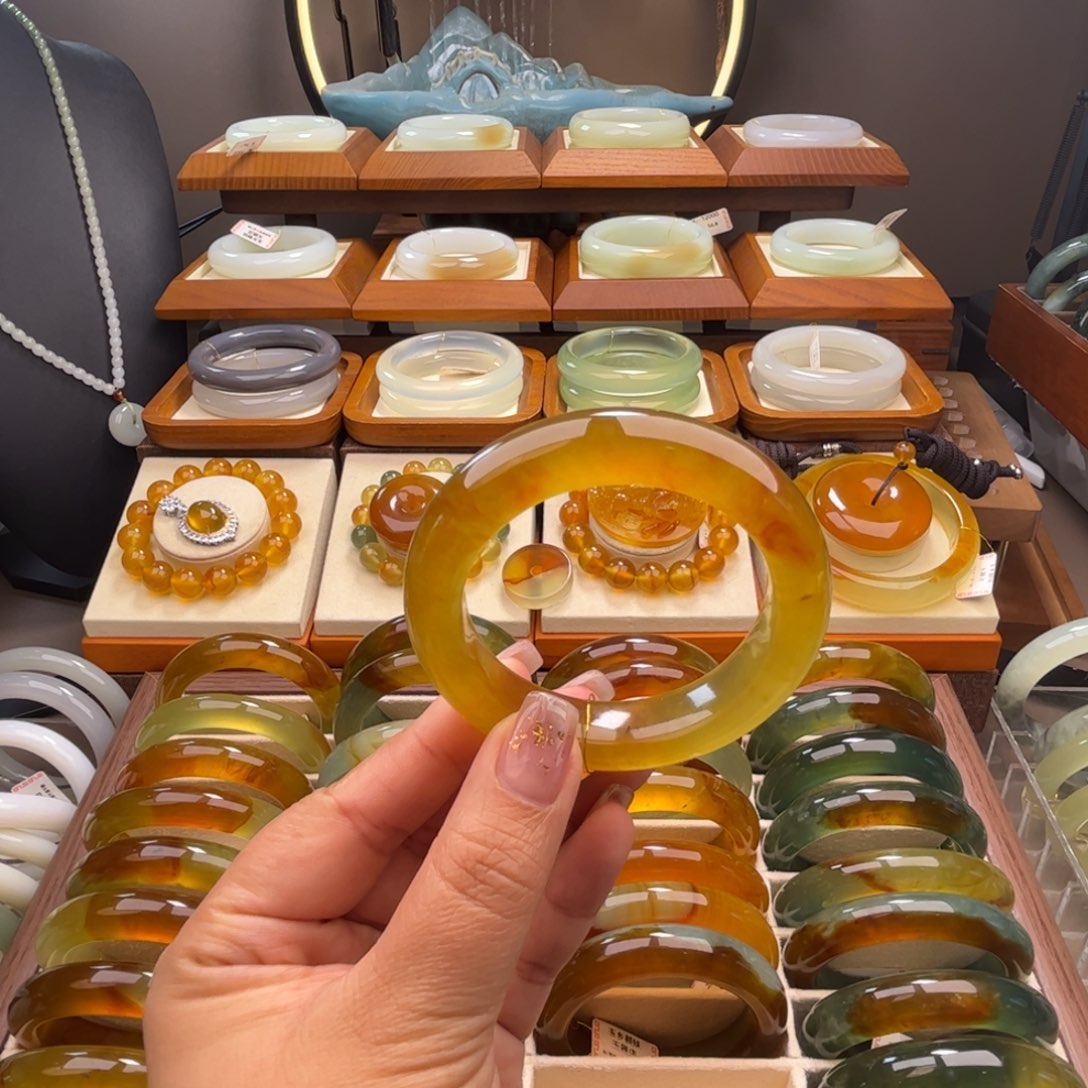 蛇纹石玉未镶嵌53-55