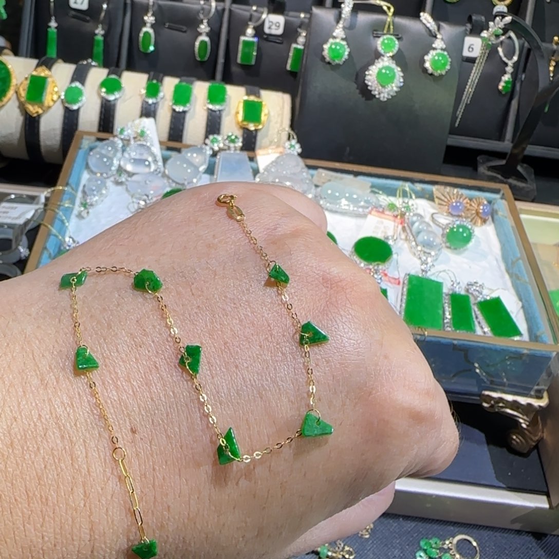 翡翠18K金镶嵌颈饰手链