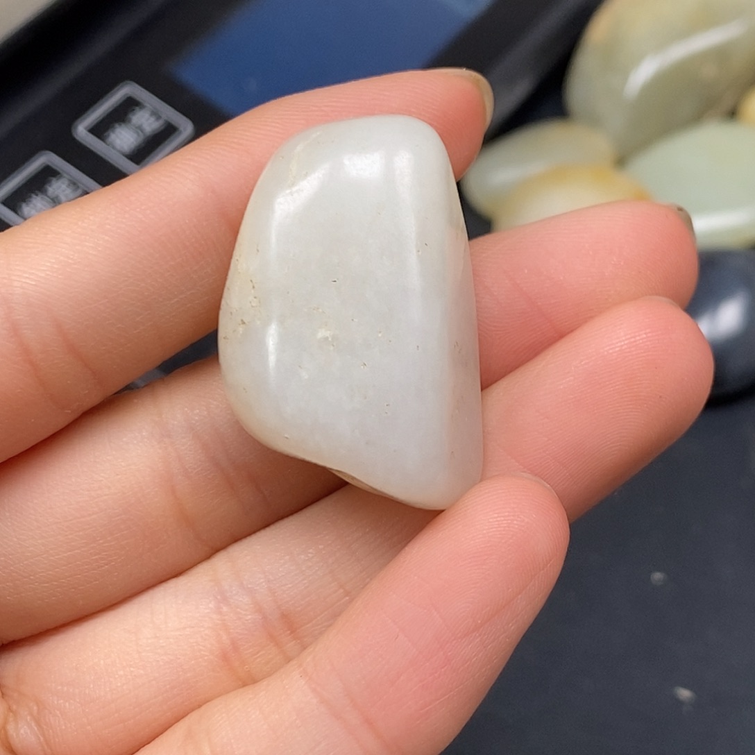 和田玉（糖玉）未镶嵌挂件