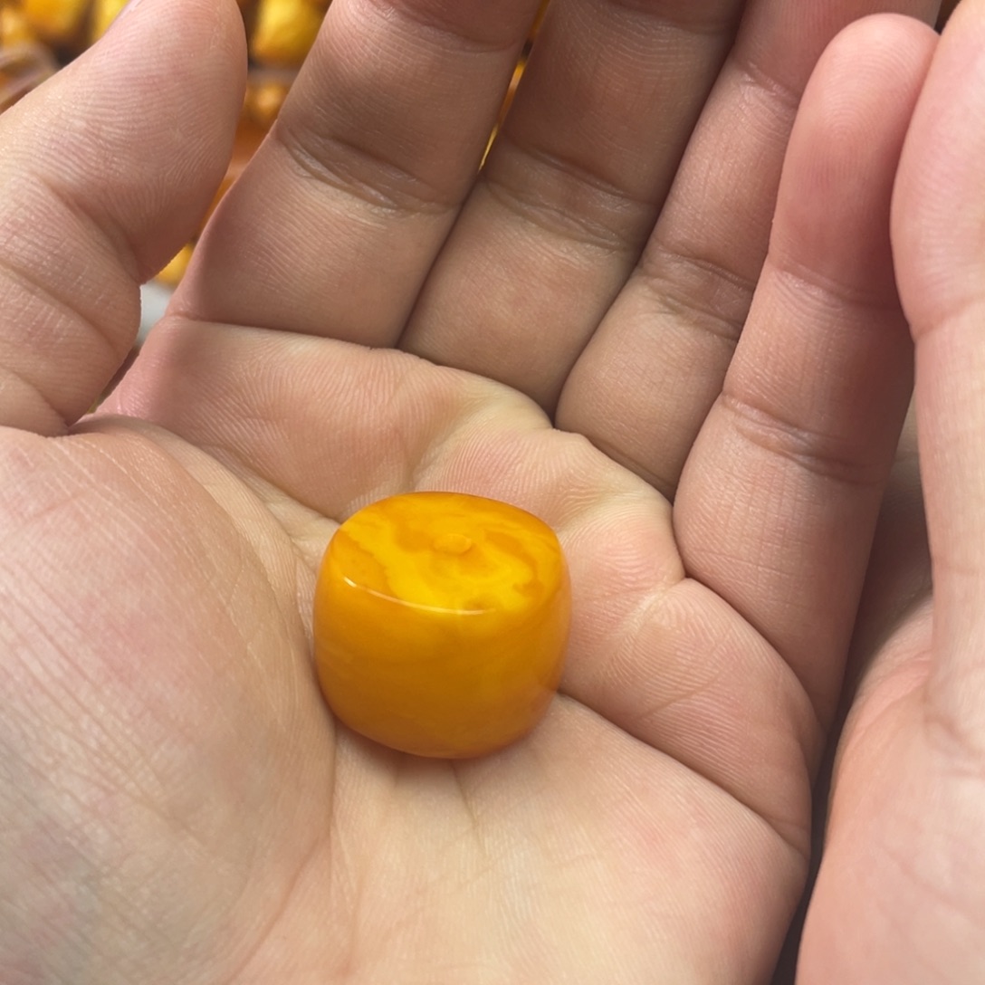 蜜蜡未镶嵌吊坠(不含链)