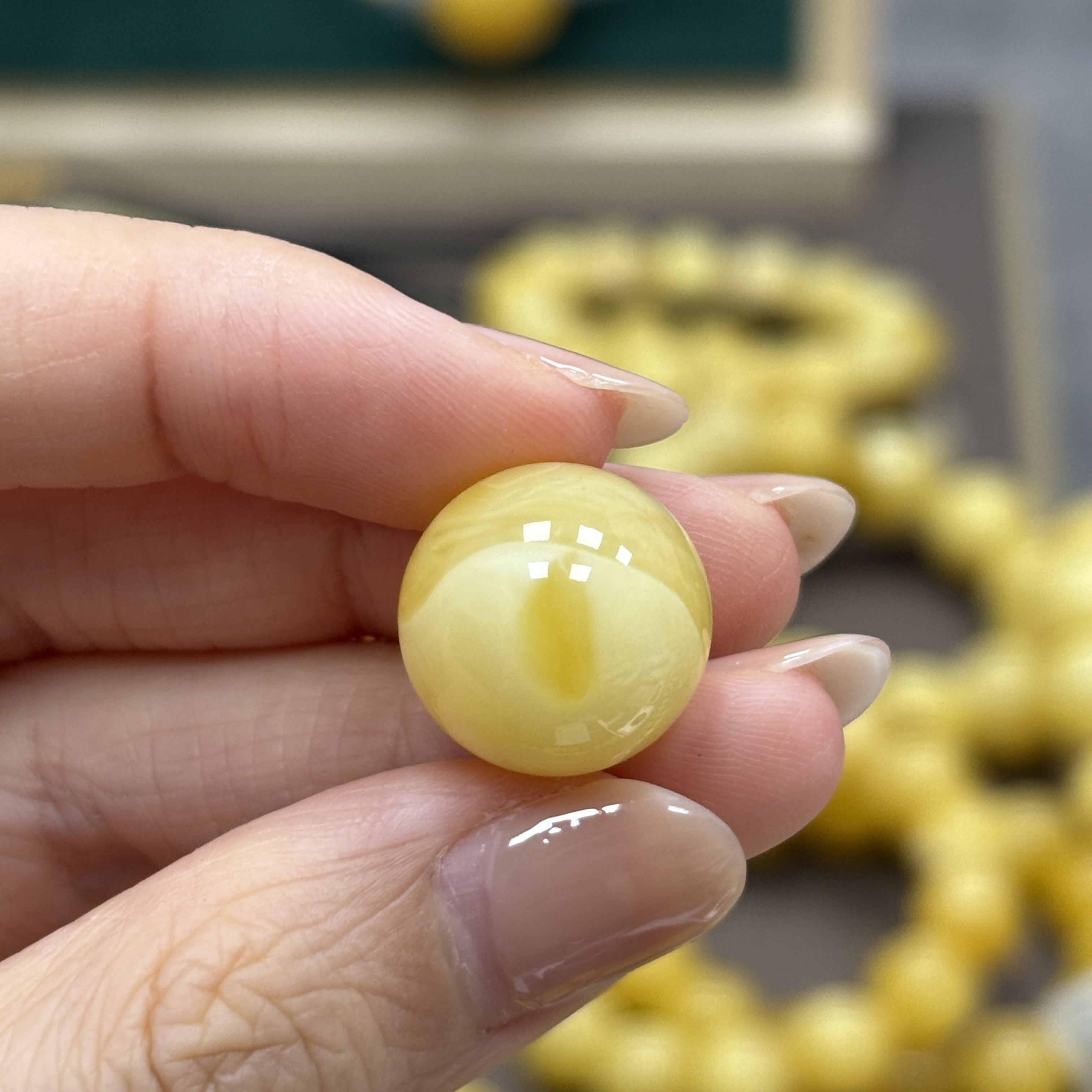 15.2mm 小妖珠宝天然原矿琥珀蜜蜡