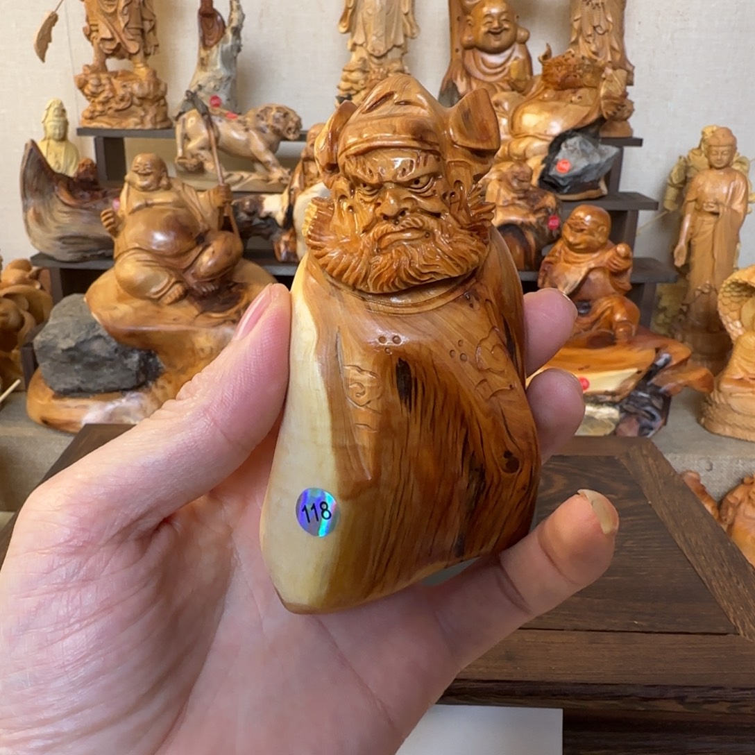 崖柏小木匠艺雕一物一拍